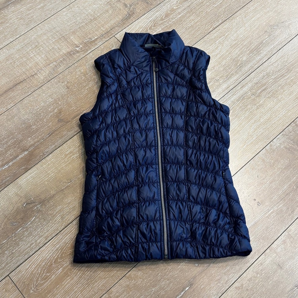 Athleta Navy Blue Downright Puffer Vest Goose Down Quilted Full Zip 964368 M